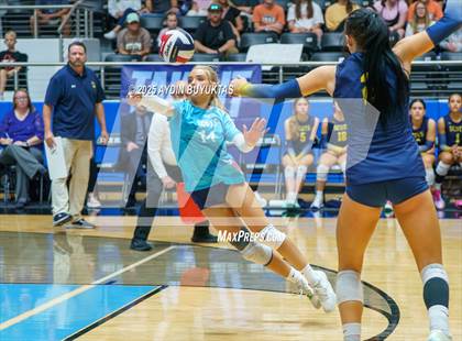 Thumbnail 3 in Aledo vs. Highland Park  (UIL 5A Division 1 Semifinal) photogallery.