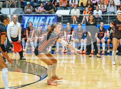 Thumbnail 2 in Aledo vs. Highland Park  (UIL 5A Division 1 Semifinal) photogallery.