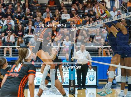 Thumbnail 2 in Aledo vs. Highland Park  (UIL 5A Division 1 Semifinal) photogallery.
