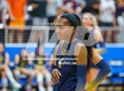 Thumbnail 3 in Aledo vs. Highland Park  (UIL 5A Division 1 Semifinal) photogallery.