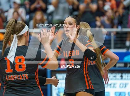 Thumbnail 2 in Aledo vs. Highland Park  (UIL 5A Division 1 Semifinal) photogallery.