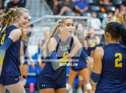Thumbnail 1 in Aledo vs. Highland Park  (UIL 5A Division 1 Semifinal) photogallery.