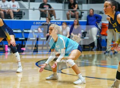 Thumbnail 2 in Aledo vs. Highland Park  (UIL 5A Division 1 Semifinal) photogallery.