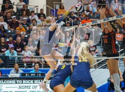 Thumbnail 1 in Aledo vs. Highland Park  (UIL 5A Division 1 Semifinal) photogallery.