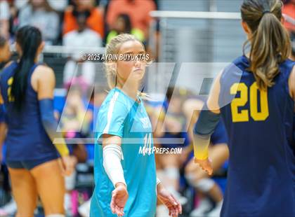 Thumbnail 1 in Aledo vs. Highland Park  (UIL 5A Division 1 Semifinal) photogallery.