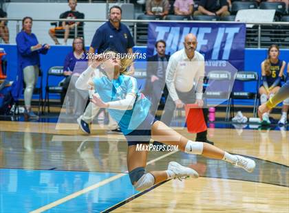 Thumbnail 1 in Aledo vs. Highland Park  (UIL 5A Division 1 Semifinal) photogallery.