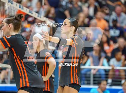 Thumbnail 2 in Aledo vs. Highland Park  (UIL 5A Division 1 Semifinal) photogallery.