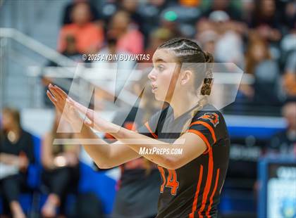 Thumbnail 2 in Aledo vs. Highland Park  (UIL 5A Division 1 Semifinal) photogallery.