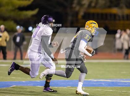 Thumbnail 1 in Merrillville vs Carmel (IHSAA 6A Semifinal Playoff) photogallery.