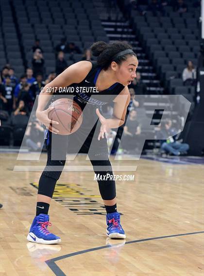 Thumbnail 2 in Windward vs. McClatchy (CIF State D1 Final) photogallery.