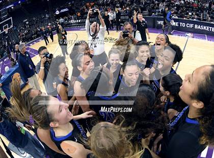 Thumbnail 3 in Windward vs. McClatchy (CIF State D1 Final) photogallery.