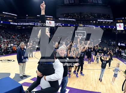 Thumbnail 3 in Windward vs. McClatchy (CIF State D1 Final) photogallery.