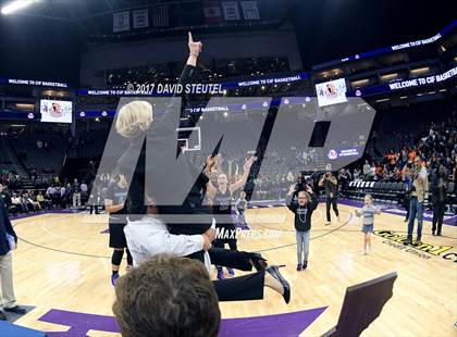Thumbnail 2 in Windward vs. McClatchy (CIF State D1 Final) photogallery.