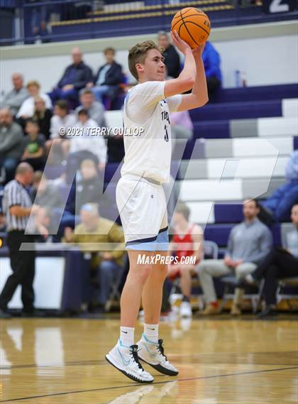 Thumbnail 2 in Madison vs. Westlake (Charger Tournament of Champions) photogallery.