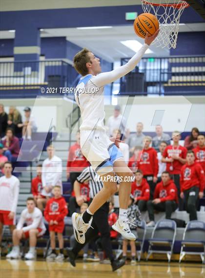 Thumbnail 3 in Madison vs. Westlake (Charger Tournament of Champions) photogallery.