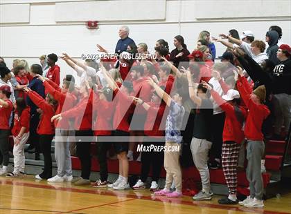 Thumbnail 1 in Hamilton-Wenham Regional @ Amesbury photogallery.