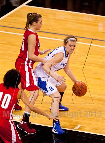 Thumbnail 2 in Holmes vs Highlands (KHSAA Ninth Region) photogallery.