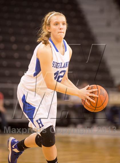 Thumbnail 1 in Holmes vs Highlands (KHSAA Ninth Region) photogallery.