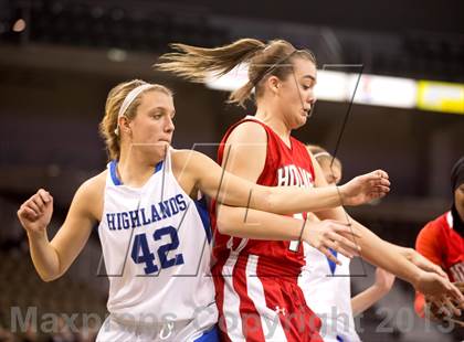 Thumbnail 1 in Holmes vs Highlands (KHSAA Ninth Region) photogallery.