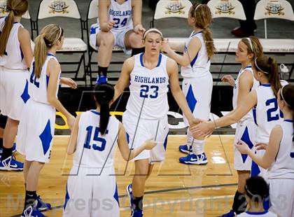 Thumbnail 1 in Holmes vs Highlands (KHSAA Ninth Region) photogallery.