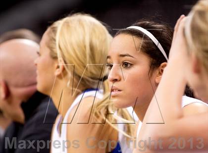 Thumbnail 2 in Holmes vs Highlands (KHSAA Ninth Region) photogallery.