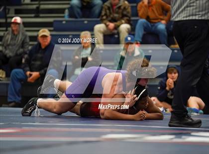 Thumbnail 2 in DeSoto Central vs Center Hill photogallery.