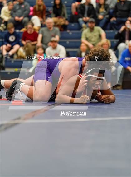Thumbnail 1 in DeSoto Central vs Center Hill photogallery.
