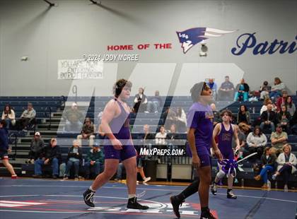Thumbnail 1 in DeSoto Central vs Center Hill photogallery.