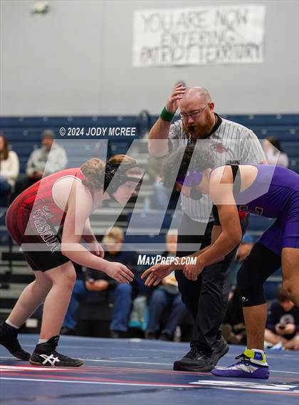 Thumbnail 2 in DeSoto Central vs Center Hill photogallery.