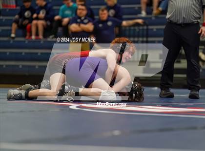 Thumbnail 1 in DeSoto Central vs Center Hill photogallery.