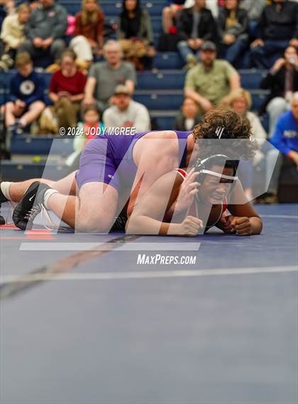 Thumbnail 3 in DeSoto Central vs Center Hill photogallery.