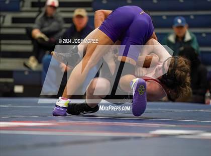 Thumbnail 1 in DeSoto Central vs Center Hill photogallery.