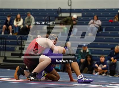 Thumbnail 3 in DeSoto Central vs Center Hill photogallery.