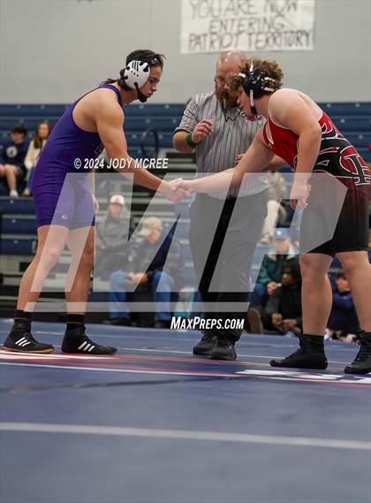 Thumbnail 1 in DeSoto Central vs Center Hill photogallery.