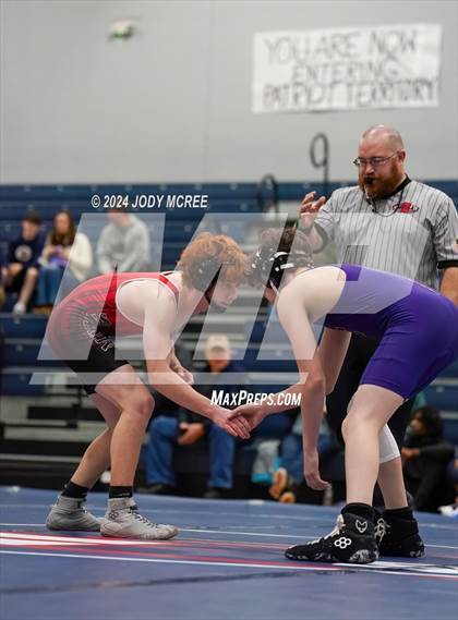 Thumbnail 3 in DeSoto Central vs Center Hill photogallery.