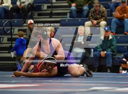 Thumbnail 3 in DeSoto Central vs Center Hill photogallery.