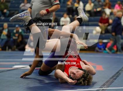 Thumbnail 3 in DeSoto Central vs Center Hill photogallery.
