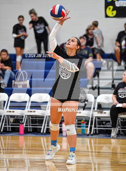 Thumbnail 2 in Fayetteville vs Richards (UIL  Volleyball 1A Region IV Quarterfinal) photogallery.