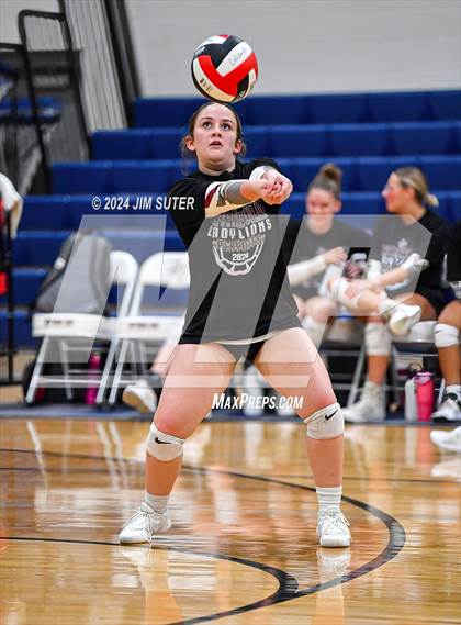 Thumbnail 3 in Fayetteville vs Richards (UIL  Volleyball 1A Region IV Quarterfinal) photogallery.