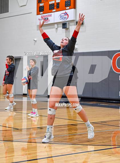 Thumbnail 3 in Fayetteville vs Richards (UIL  Volleyball 1A Region IV Quarterfinal) photogallery.