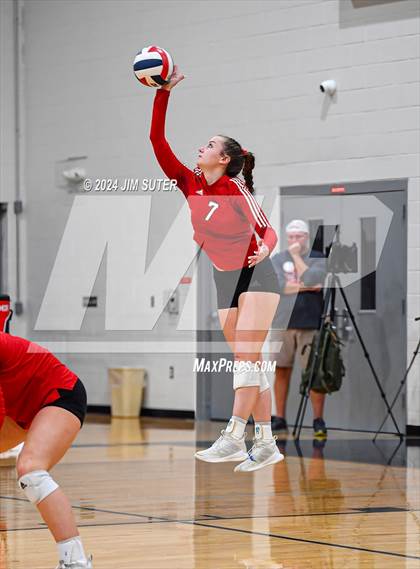 Thumbnail 1 in Fayetteville vs Richards (UIL  Volleyball 1A Region IV Quarterfinal) photogallery.