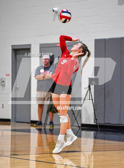 Thumbnail 2 in Fayetteville vs Richards (UIL  Volleyball 1A Region IV Quarterfinal) photogallery.