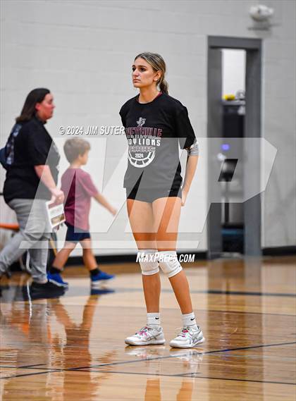 Thumbnail 3 in Fayetteville vs Richards (UIL  Volleyball 1A Region IV Quarterfinal) photogallery.