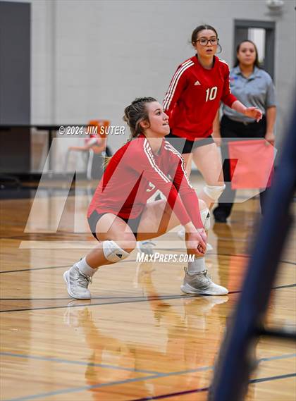 Thumbnail 3 in Fayetteville vs Richards (UIL  Volleyball 1A Region IV Quarterfinal) photogallery.