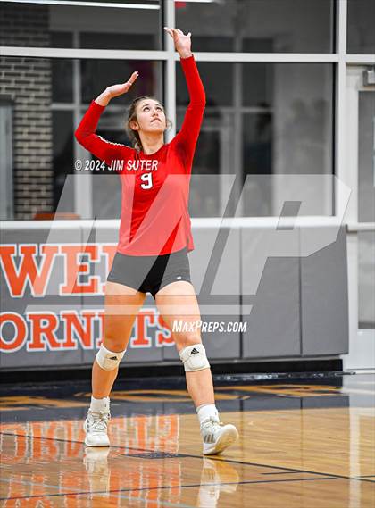 Thumbnail 3 in Fayetteville vs Richards (UIL  Volleyball 1A Region IV Quarterfinal) photogallery.