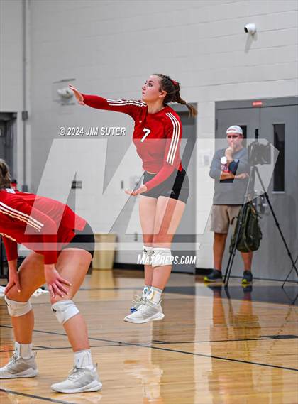 Thumbnail 1 in Fayetteville vs Richards (UIL  Volleyball 1A Region IV Quarterfinal) photogallery.