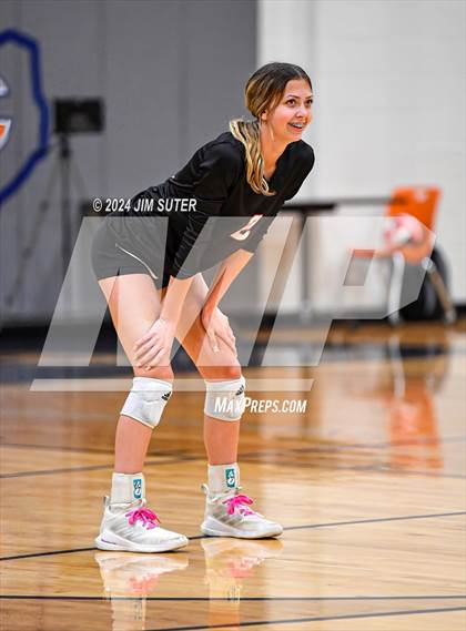 Thumbnail 2 in Fayetteville vs Richards (UIL  Volleyball 1A Region IV Quarterfinal) photogallery.