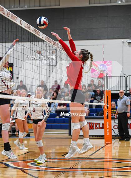 Thumbnail 1 in Fayetteville vs Richards (UIL  Volleyball 1A Region IV Quarterfinal) photogallery.