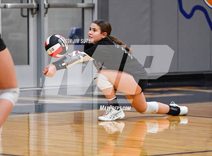 Thumbnail 3 in Fayetteville vs Richards (UIL  Volleyball 1A Region IV Quarterfinal) photogallery.