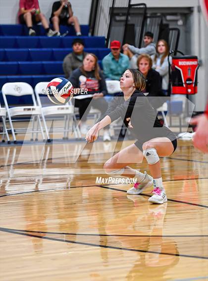Thumbnail 1 in Fayetteville vs Richards (UIL  Volleyball 1A Region IV Quarterfinal) photogallery.